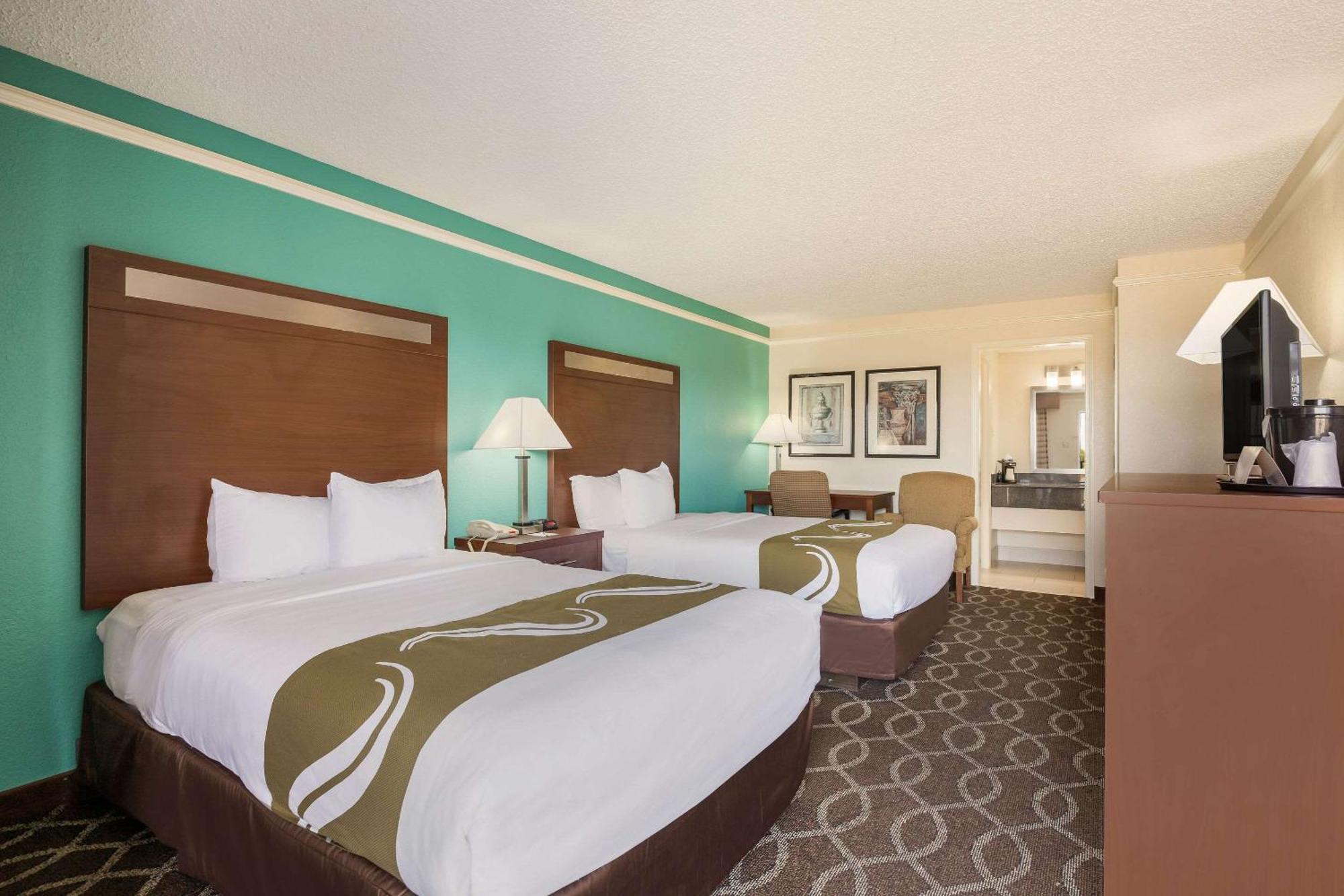 Quality Inn Tulsa Central Exterior foto