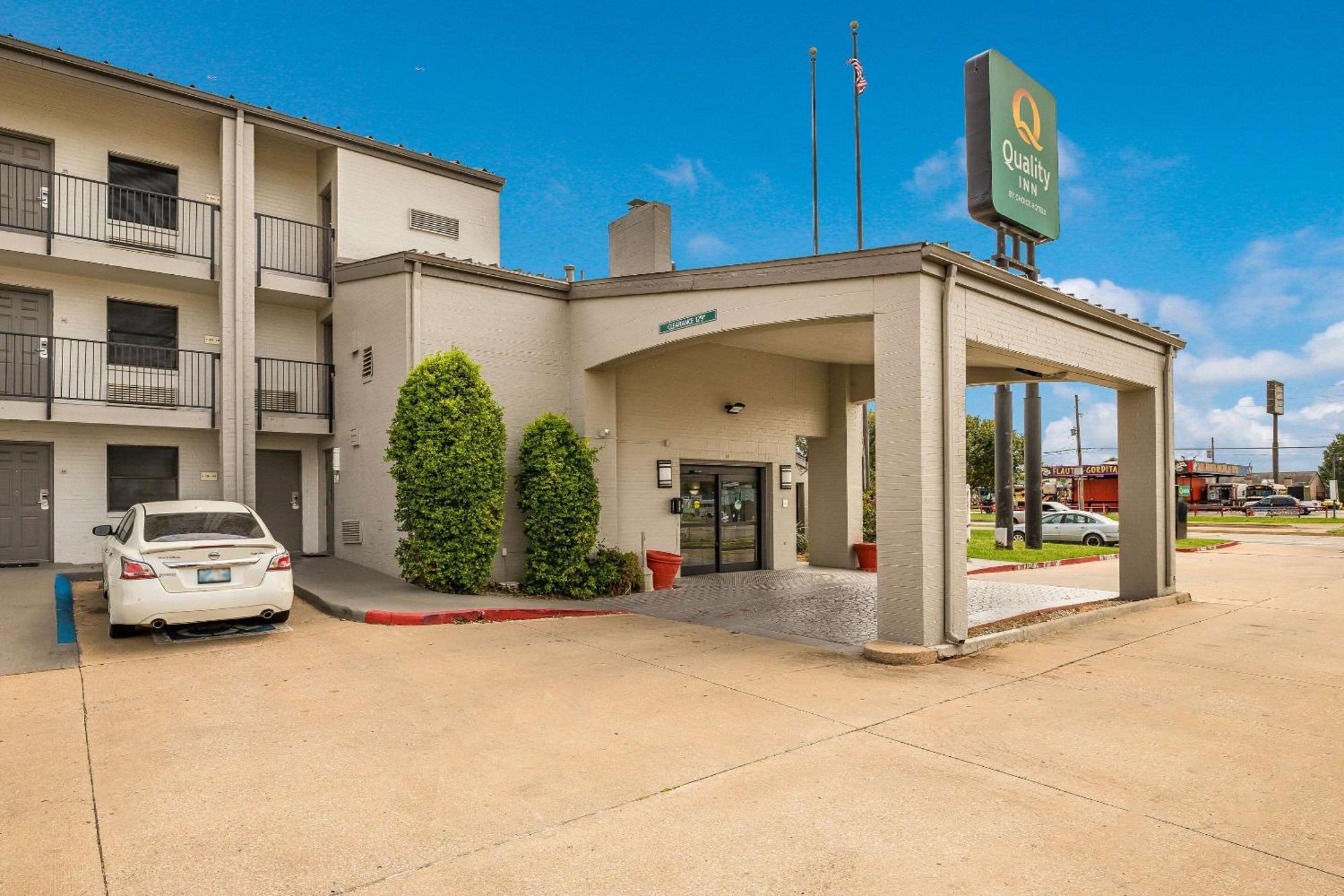 Quality Inn Tulsa Central Exterior foto